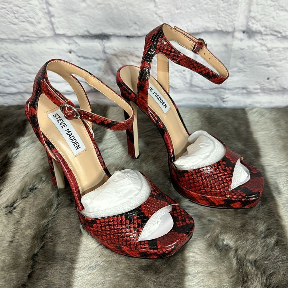 Steve Madden Heels, Brand New!